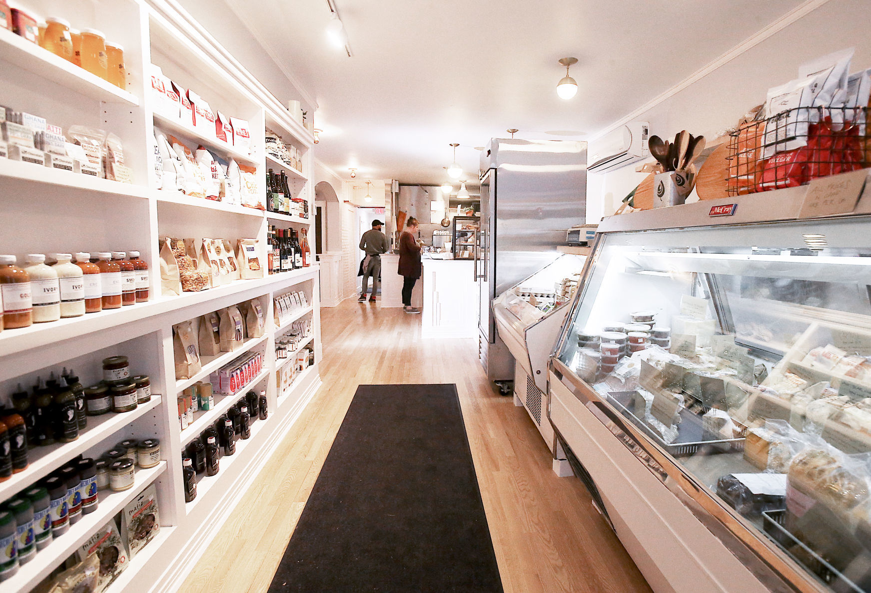 The Heights retail